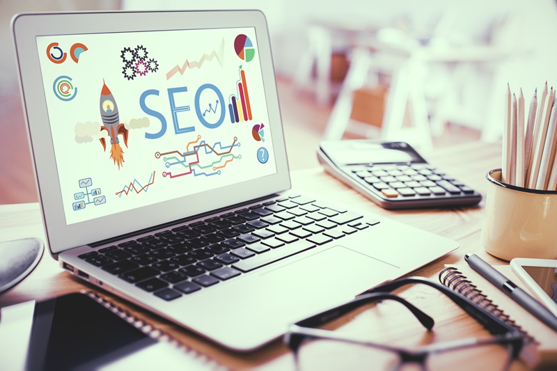 Les 13 meilleurs logiciels SEO comparés et testés