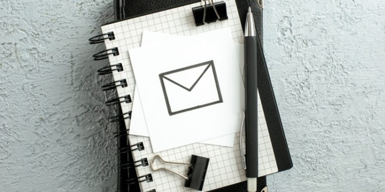 Comparatif HubSpot vs Brevo : quelle solution pour vos newsletters ?