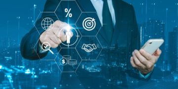 HubSpot vs Bitrix24 : comparatif des fonctionnalités, avantages et tarifs