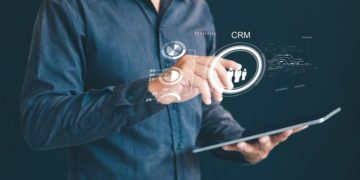 HubSpot vs Marketo : comparatif des fonctionnalités avantages et tarifs pour les équipes marketing B2B