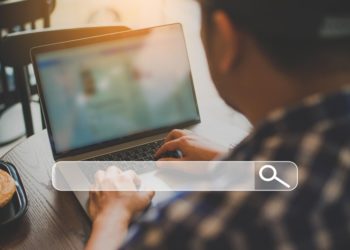 Quelles sont les meilleures solutions pour suivre le positionnement dans les recherches IA ?