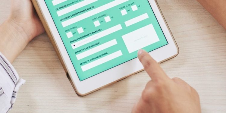 Outil gratuit de création de formulaire en ligne : les erreurs classiques qui font fuir les visiteurs